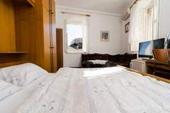 Ferienwohnung - Rooms Pile - Comfort Double Room with Patio - Ferienunterkunft in Dubrovnik (3 Personen)