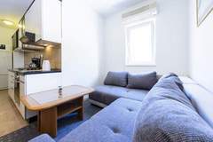 Ferienwohnung - Apartment Tija - Two Bedroom Apartment with Balcony and Partial Sea View(A4+2) - Ferienunterkunft in Dubrovnik (6 Personen)