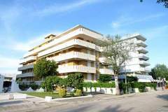 Ferienwohnung - Jolly 12 - Ferienunterkunft in Caorle (4 Personen)