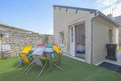 Ferienhaus - LA MAISON BLEUE/ TAILLEPIED - Ferienunterkunft in Isigny sur Mer (8 Personen)