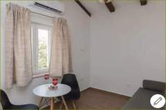 Ferienwohnung - Apartments Dub - Comfort One-Bedroom Apartment with Shared Terrace (no.1) - Ferienunterkunft in Dubrovnik (3 Personen)