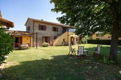 Ferienhaus - Podere Merlino - Ferienunterkunft in Cortona (8 Personen)