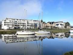 Ferienwohnung - Ferienwohnung T2 avec balcon,calme et près du port