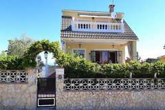 Ferienhaus, Exklusive Unterkunft - Julia - Ferienunterkunft in Lloret de Mar (8 Personen)