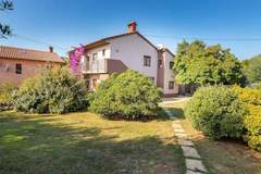 Ferienwohnung - Sabi Relax Zone Apartment - Private Pool & Jacuzzi - Ferienunterkunft in Pula (6 Personen)