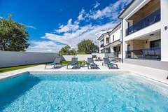 Ferienhaus, Exklusive Unterkunft - Villa Polaris - Luxurious Vacation Oasis - Ferienunterkunft in Stinjan (6 Personen)