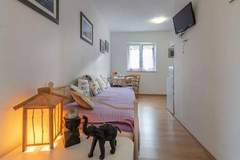 Ferienwohnung - Apartments Indira - Bali - One Bedroom Apartment - Ferienunterkunft in Labin (2 Personen)