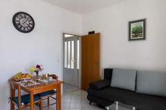 Ferienwohnung - House Rašica -  One Bedroom Apartment with Terrace and Sea view (1) - Ferienunterkunft in Molunat (3 Personen)