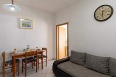 Ferienwohnung - House Rašica - One Bedroom Apartment with Terrace and Sea view (2) - Ferienunterkunft in Molunat (3 Personen)