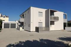 Ferienwohnung - Enelani 2 - Ferienunterkunft in Kastel Stafilic (4 Personen)