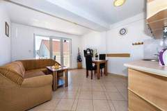 Ferienwohnung - S&G Leko Apartmani - A1 - Ferienunterkunft in Rogoznica (4 Personen)