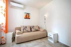 Ferienwohnung - Apartments Matija - Studio apartment 1 - Ferienunterkunft in Vodice (3 Personen)