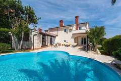 Ferienhaus, Exklusive Unterkunft - Villa Beauty with Private Pool - Ferienunterkunft in Premantura (8 Personen)