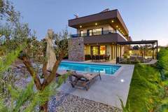 Ferienhaus, Exklusive Unterkunft - Villa Bavigo - Ferienunterkunft in Marcana (8 Personen)
