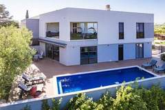 Ferienhaus, Exklusive Unterkunft - Villa Pinus - Ferienunterkunft in Cervar Porat (7 Personen)