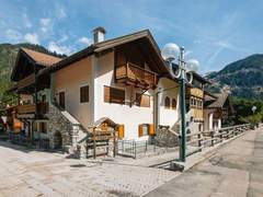 Ferienwohnung - Ferienwohnung Corte dei Larici