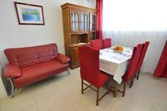 Ferienwohnung - Apartmani Vela Makarska - Two Bedroom Apartment With Balcony - Ferienunterkunft in Makarska (5 Personen)