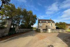 Ferienhaus - Maison de vacances - La Simone - Ferienunterkunft in Vault-de-Lugny (9 Personen)