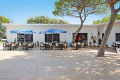 Ferienwohnung - Holiday resort Villaggio Lido del Mare Rodi Garganico- Row bungalows Bilo 4 - Ferienunterkunft in Rodi Garganico (4 Personen)