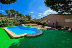Ferienhaus - Vivalidays Gala - Tordera - Ferienunterkunft in Tordera (9 Personen)