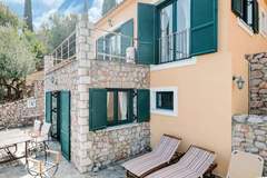 Ferienhaus - 4 villas - Ferienunterkunft in Pera Melana (24 Personen)