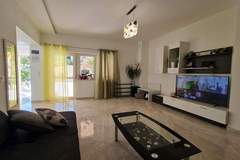 Ferienwohnung - Luxury apartment Ani - Three Bedroom Apartment with terrace and Swimming pool - Ferienunterkunft in Sutivan (8 Personen)