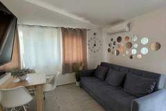 Ferienwohnung - Apartments J&M 2- One Bedroom Apartment with Sea View - Ferienunterkunft in Rogoznica (3 Personen)