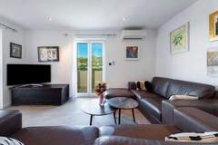Ferienwohnung - Apartments Meri & Karla - Two Bedroom Apartment with Balcony and Bridge View (Meri) - Ferienunterkunft in Dubrovnik (4 Personen)