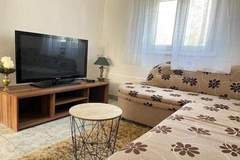 Ferienwohnung - Apartments Fortuna - One Bedroom Apartment with Balcony (3) - Ferienunterkunft in Biograd na Moru (3 Personen)
