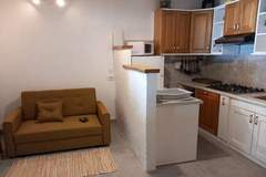 Ferienwohnung - Guest House Green Corner Supetarska Draga - Double Room  With Balcony and Sea View 1 - Ferienunterkunft in Rab (2 Personen)