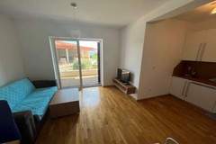 Ferienwohnung - Kula Fancy Apartments - One-Bedroom Apartment with Terrace Ground Floor A1 - Ferienunterkunft in Drace (4 Personen)