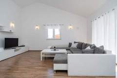 Ferienhaus, Exklusive Unterkunft - Villa S - Five Bedroom Villa with Private Pool - Ferienunterkunft in Vodice (10 Personen)