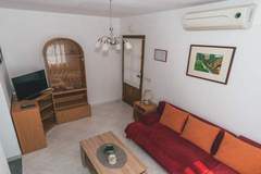 Ferienwohnung - Charming Apartment with Sea Views and Shared Pool - One Bedroom Apartment - Ferienunterkunft in Lovran (3 Personen)
