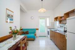 Ferienwohnung - Comfortable Kastel Stafilic Apartment with Balcony - Two Bedroom Apartment with Balcony and Sea View - Ferienunterkunft in Kastel Stafilic (4 Personen)