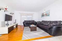 Ferienhaus, Exklusive Unterkunft - Three Bedroom Villa - Ferienunterkunft in Trogir (7 Personen)