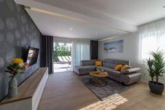 Ferienhaus, Exklusive Unterkunft - Luxury Kastela Villa with Heated Pool and Lounge Area - Four Bedroom Villa - Ferienunterkunft in Kastel Stari (8 Personen)