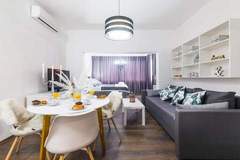 Ferienhaus, Exklusive Unterkunft - Charming Villa with Outdoor Pool, BBQ, and Sun Deck in Tranquil Kaštela Area - Five bedroom Villa - Ferienunterkunft in Kastel Stari (13 Personen)