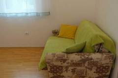 Ferienwohnung - Bright Krk Apartment with Balcony and Beach Proximity - One Bedroom Apartment - Ferienunterkunft in Krk (2 Personen)
