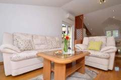 Ferienwohnung - Bright Kaštela Apartment with Balcony and Private Parking - Two Bedroom Apartment - Ferienunterkunft in Kastel Stari (4 Personen)