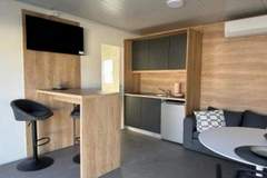 Ferienhaus, Wohnmobil - Comfort Two Bedroom Mobile Homes Pirovac - Classic Two Bedroom Mobile Home with Sea View and Terrace - Ferienunterkunft in Pirovac (6 Personen)