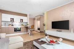Ferienwohnung - Modern Comfort with Shared Pool, Balconies & Lush Green Surroundings - One Bedroom Apartment (Romantic) - Ferienunterkunft in Kastav (2 Personen)