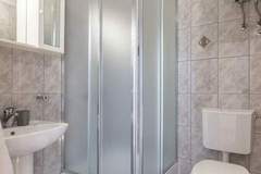 Ferienwohnung - Adriatic Island Sea View Apartments - One Bedroom Apartment with Terrace and Sea View (A3) - Ferienunterkunft in Bol (2 Personen)