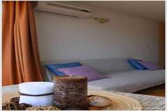 Ferienwohnung - Apartments Juras - Studio Apartment with Sea View (Marija) - Ferienunterkunft in Rogoznica (2 Personen)
