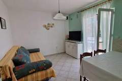Ferienwohnung - Apartments Dana - One Bedroom Apartment 2 - Ferienunterkunft in Srima (2 Personen)