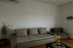 Ferienwohnung - Apartments Kegalj - Apartment with Mountain View - Ferienunterkunft in Podstrana (5 Personen)