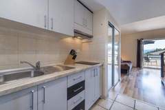 Ferienwohnung - Apartments Nmn - Studio Apartment with Balcony 2 - Ferienunterkunft in Drvenik (2 Personen)