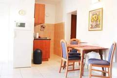 Ferienwohnung - Apartments Antonio - Two-Bedroom Apartment with  Terrace (Apartment B) - Ferienunterkunft in Orebić (5 Personen)