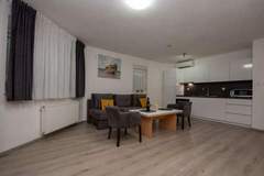 Ferienwohnung - Villa Tomi - Comfort One Bedroom Apartment (11) - Ferienunterkunft in Trogir (4 Personen)