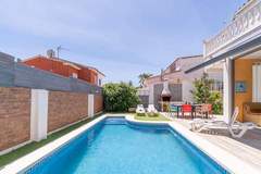Ferienhaus, Exklusive Unterkunft - 0125-MONTGRI 18 - Ferienunterkunft in Empuriabrava (8 Personen)