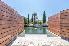 Ferienhaus, Exklusive Unterkunft - 0106-LLOBREGAT 15 A - Ferienunterkunft in Empuriabrava (8 Personen)